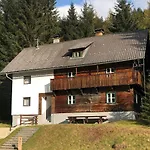 Nockstern Hütte Semesterbostad