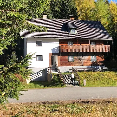 Nockstern Hütte Semesterbostad *
